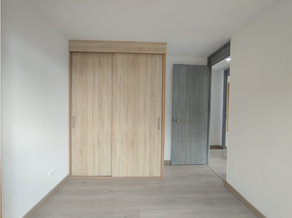 Se arrienda hermoso apartamento en Poblado loma los balsos — foto 6