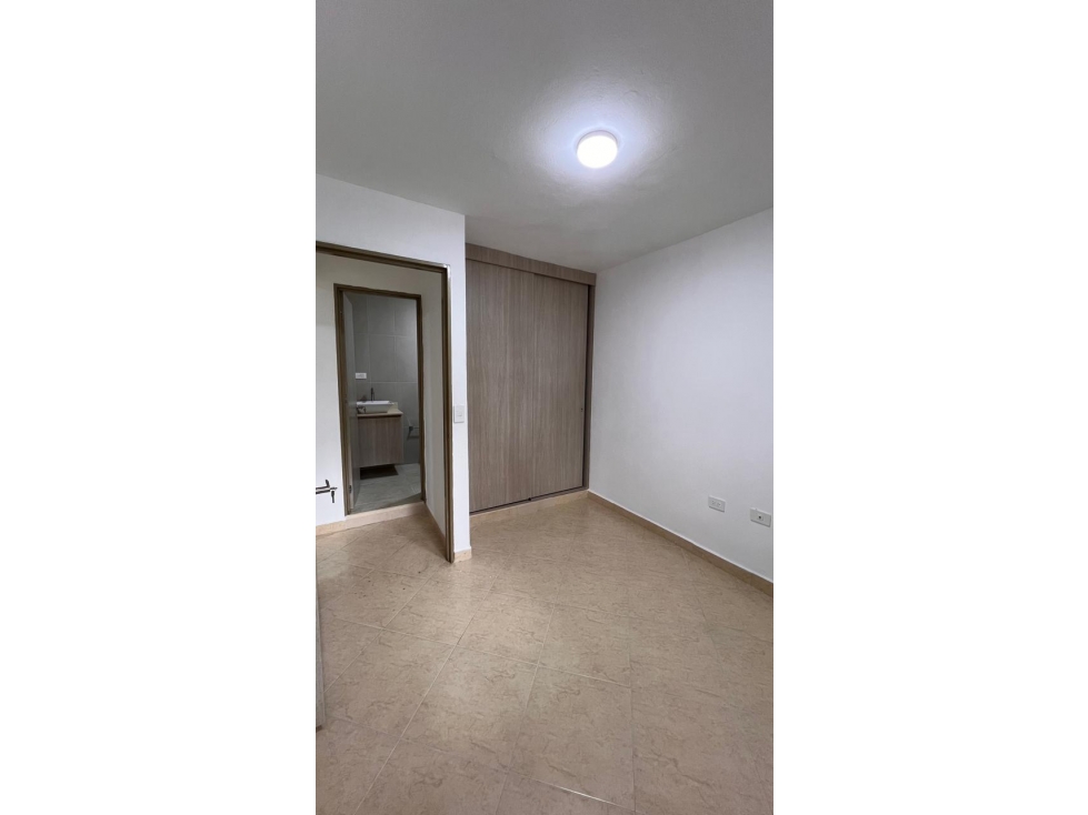 ¡SE ARRIENDA APARTAMENTO EN ENVIGADO CENTRAL! — foto 5