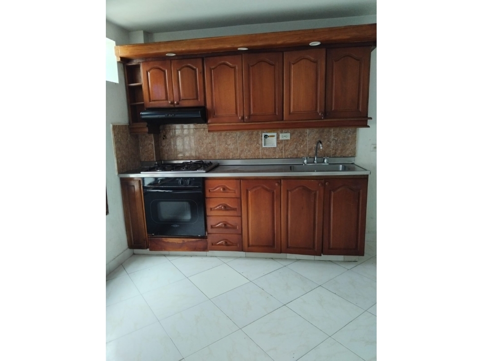 Se arrienda casa en segundo piso en Santa monica — foto 5