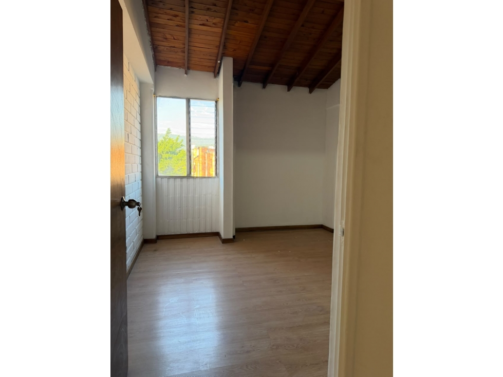 SE ARRIENDA HERMOSO APARTAMENTO EN BELEN GRANADA — foto 5