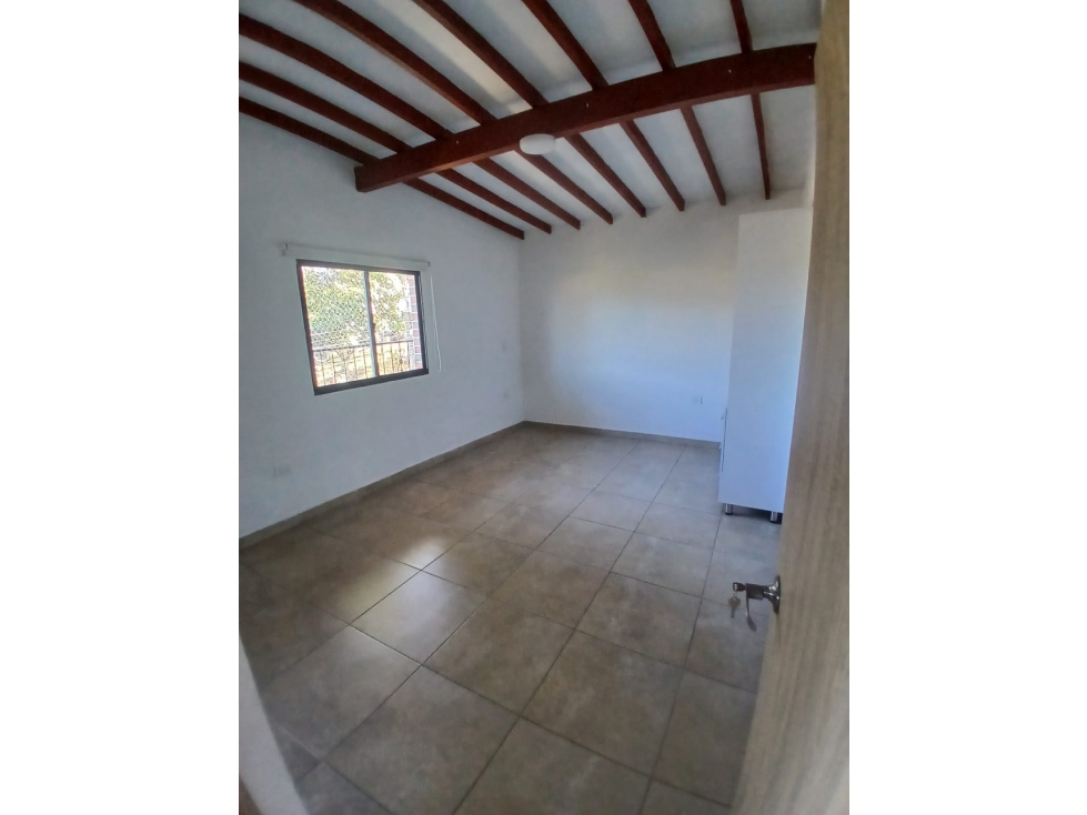SE ARRIENDA ESPECTACULAR APARTAMENTO EN EL LIMONAR — foto 5