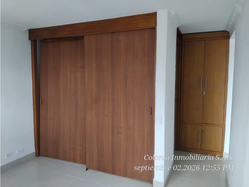 APARTAMENTO EN ARRIENDO LOS COLORES — foto 5
