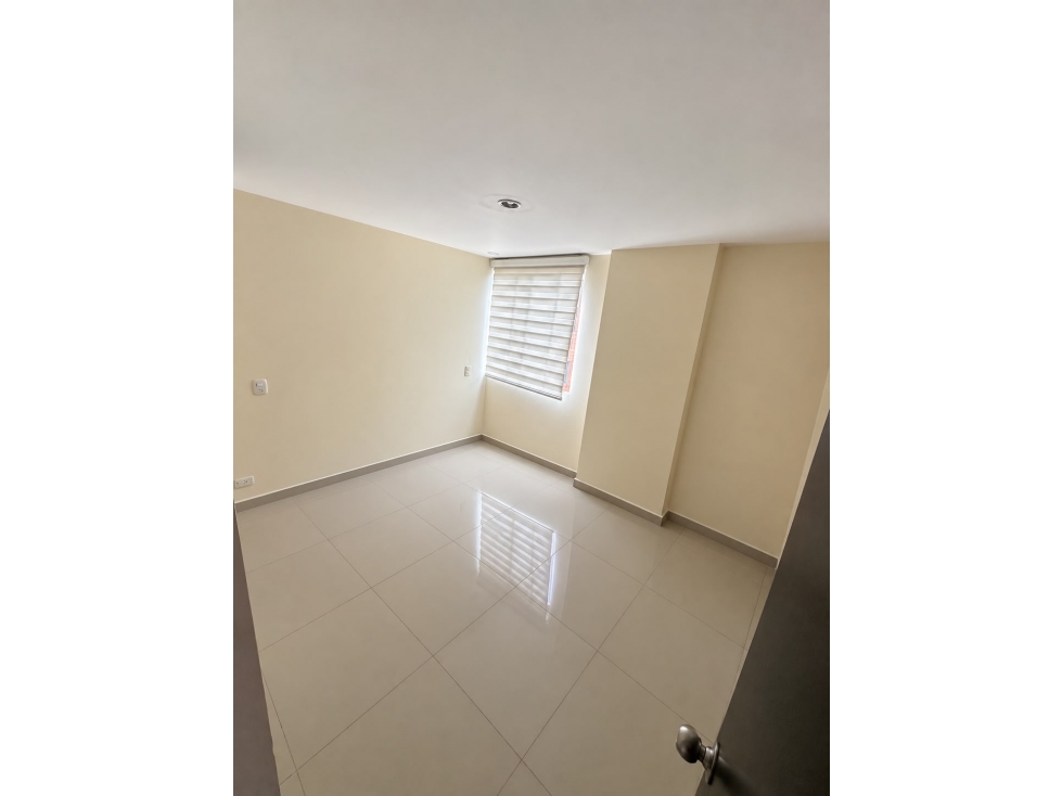 HERMOSO APARTAMENTO EN ARRIENDO CIUDAD DEL RÍO — foto 5