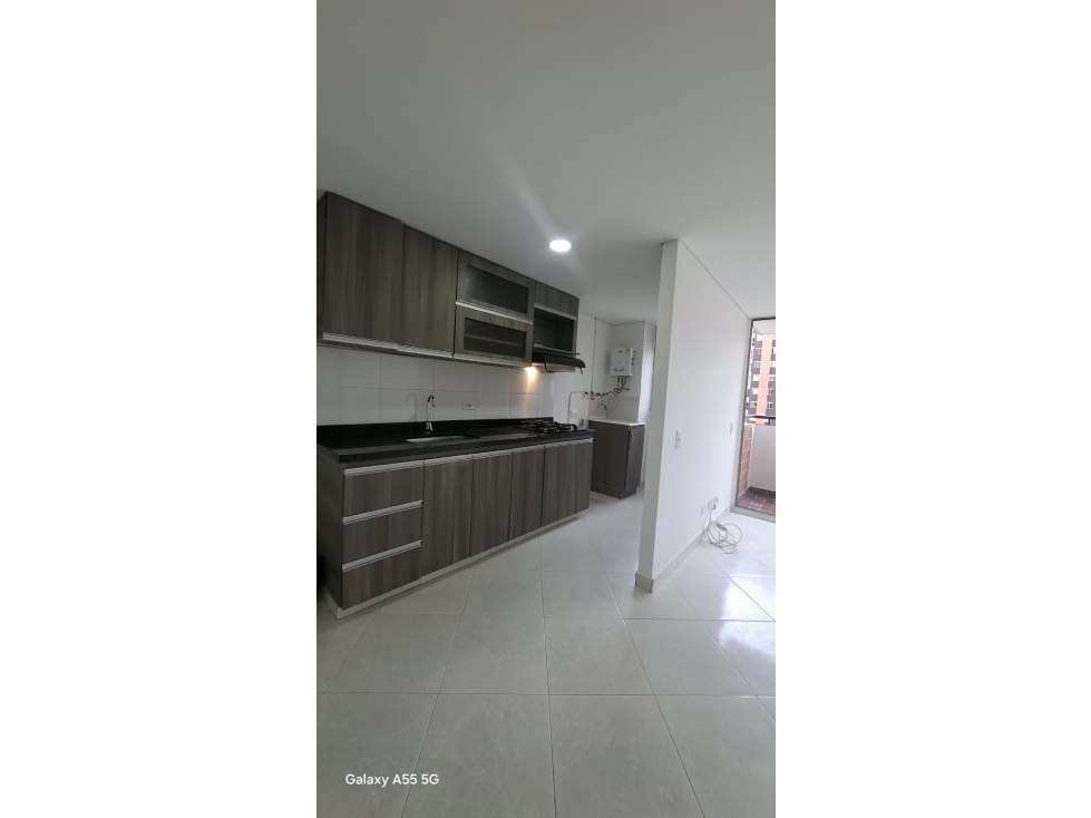 SE ARRIENDA HERMOSO APARTAMENTO EN LA ESTRELLA — foto 2