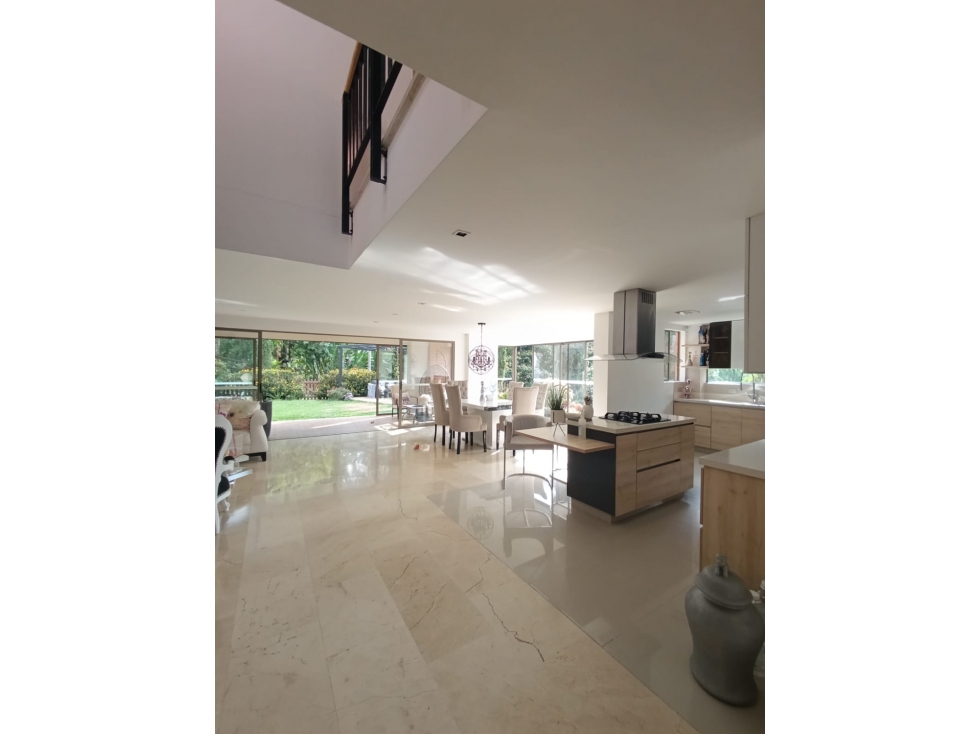 ARRIENDO ESPECTACULAR CASA EN ENVIGADO - 1