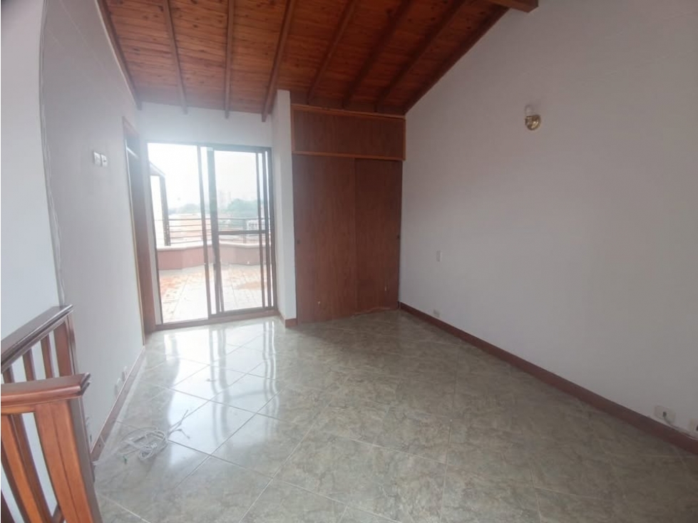 VENDO Hermoso apartamento dúplex en envigado — foto 5
