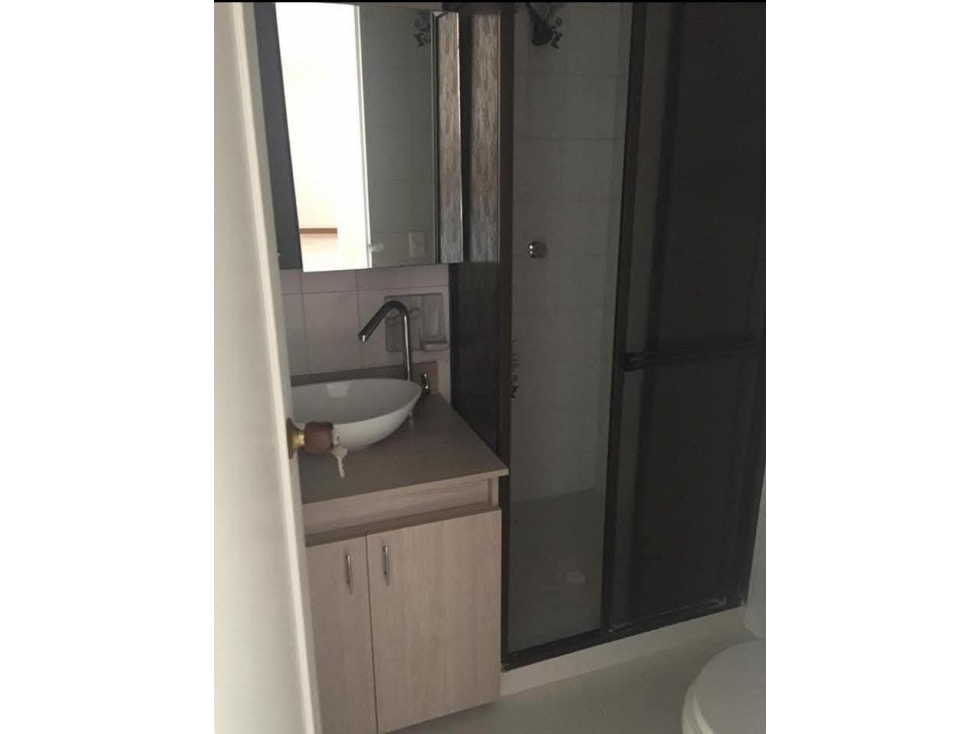 Se arrienda hermoso apartamento en los Colores — foto 6