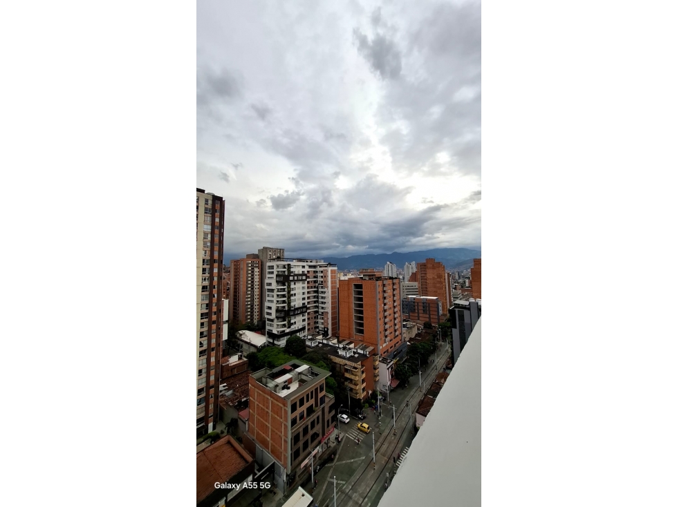 ARRIENDO Y VENTA DE ESPECTACULAR APARTAMENTO EN EL CENTRO DE MEDELLIN — foto 5