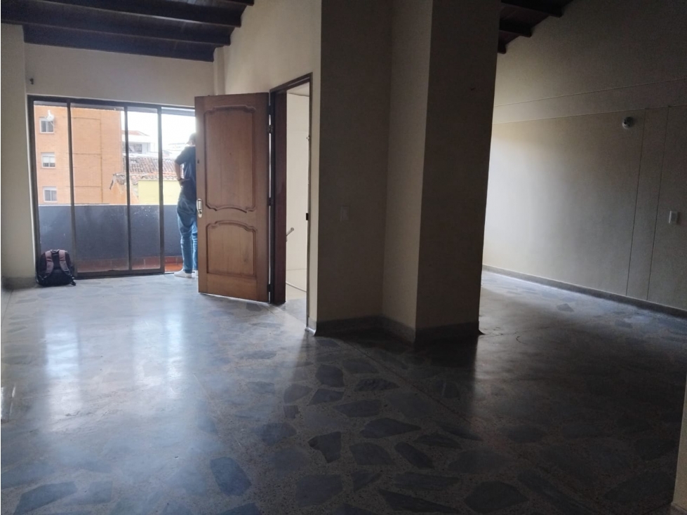 ARRIENDO HERMOSO APTO EN LA CASTELLANA — foto 6
