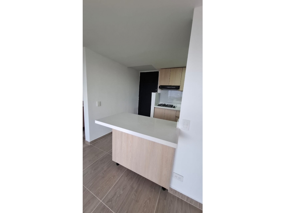 ARRIENDO ESPECTACULAR APARTAMENTO EN ITAGUI CENTRAL — foto 5