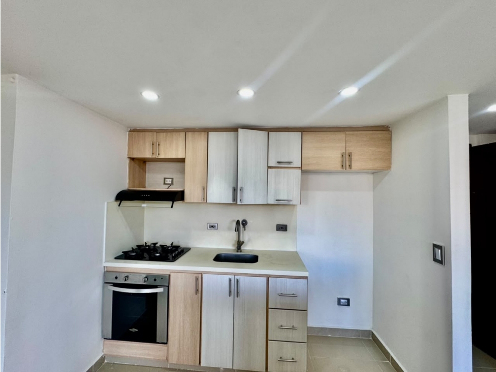 APARTAMENTO EN VENTA EN CALASANZ PARTE MEDIA — foto 6