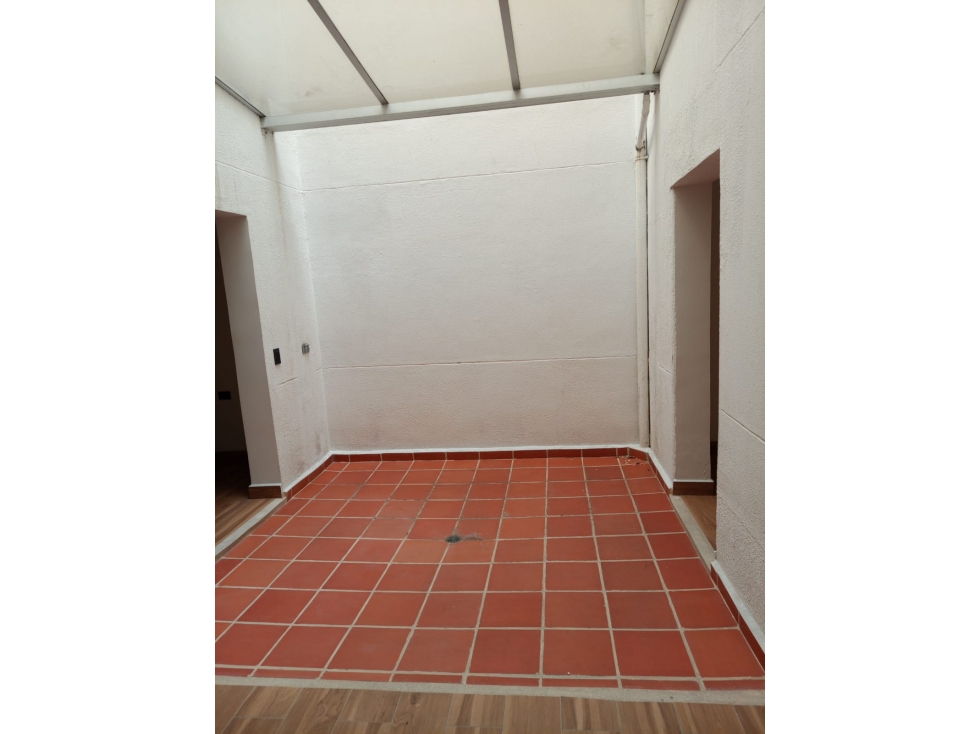 HERMOSO APARTAMENTO EN VENTA EN LAURELES — foto 6