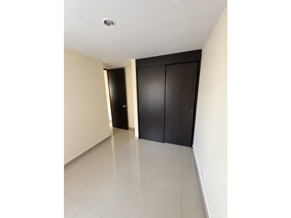 HERMOSO APARTAMENTO EN ARRIENDO CIUDAD DEL RÍO — foto 6