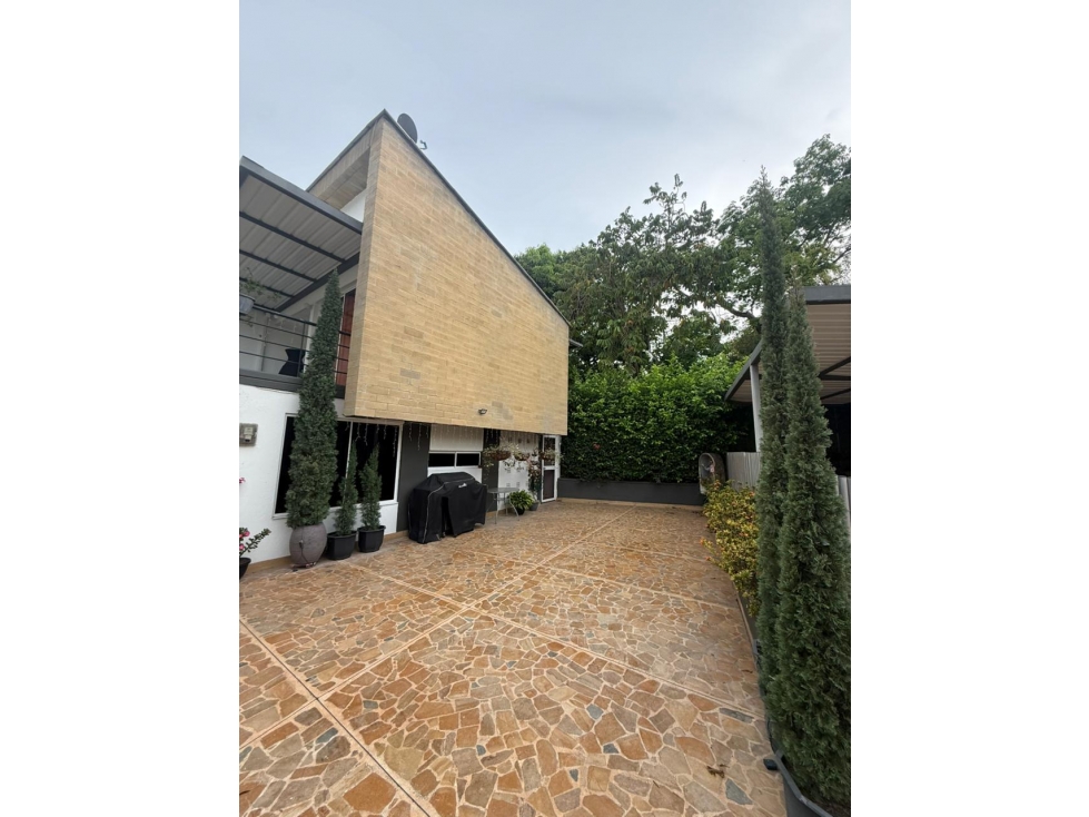 HERMOSA CASA EN ARRIENDO SANTA FE DE ANTIOQUIA — foto 3