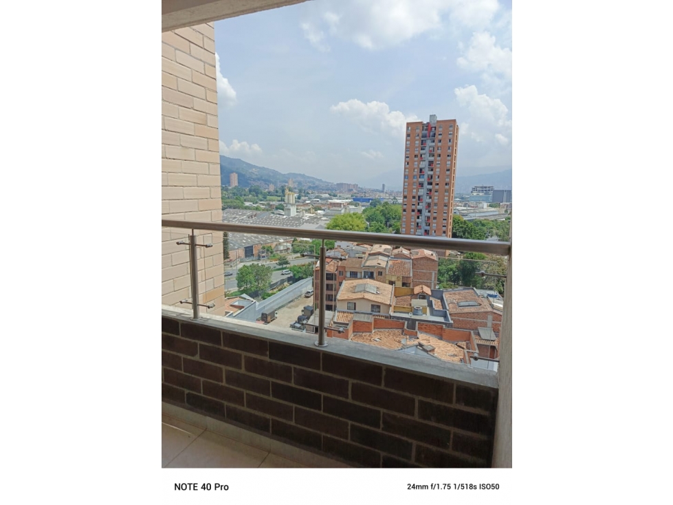 ARRIENDO COMODO APARTAMENTO EN SABANETA CALLE LARGA