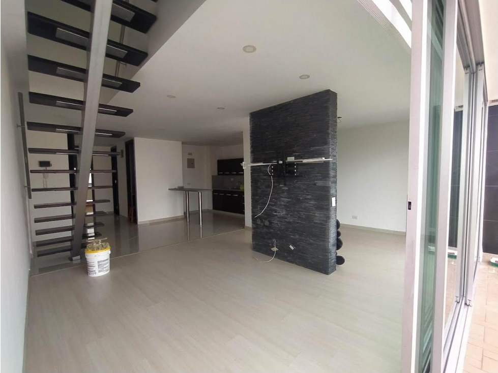 VENDO ESPECTACCULAR APARTAMENTO DUPLEX EN LAURELES — foto 4