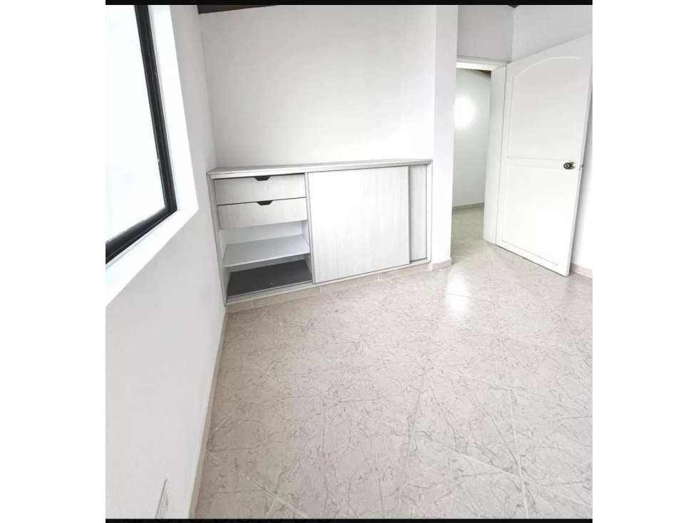 ARRIENDO ESPECTACULAR APARTAMENTO EN LAURELES — foto 5