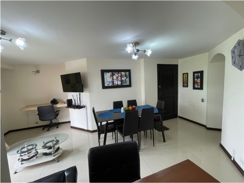 ¡SE VENDE AMPLIO APTO EN LAURELES! — foto 4