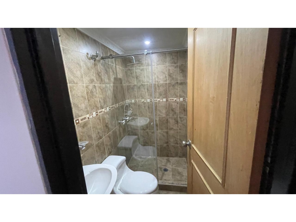 VENDO HERMOSO APARTAMENTO EN EL CARMELO - ITAGÜÍ — foto 3