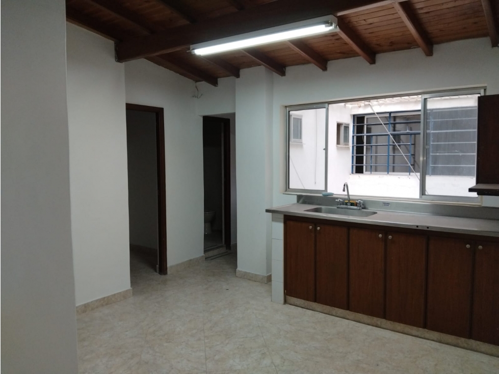 ARRIENDO CASA COMERCIAL EN LA FLORESTA