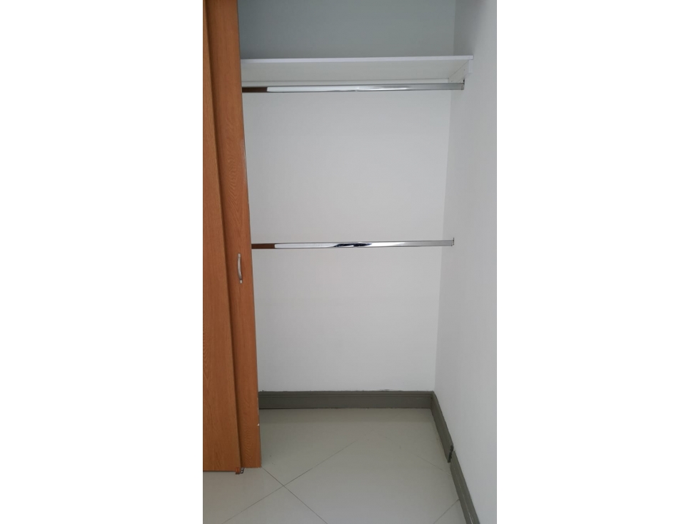 SE ARRIENDA APARTAMENTO CERCA A LA ESTACION DEL METRO — foto 6