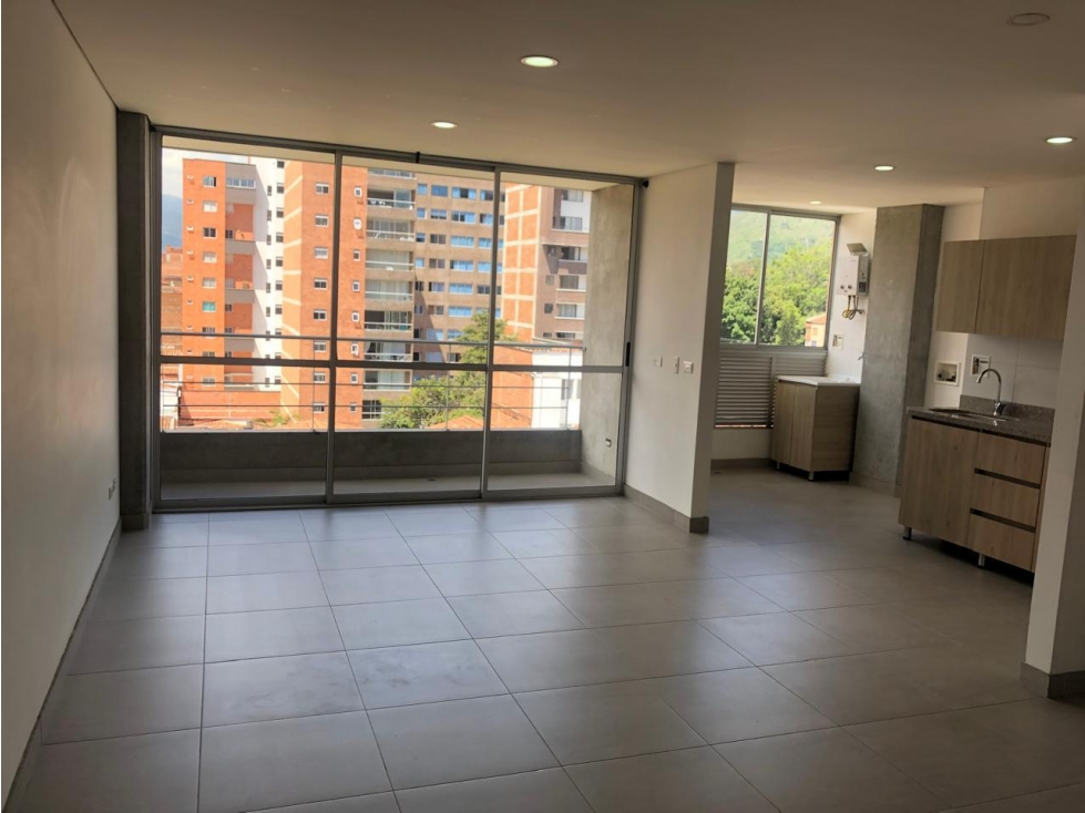 Se arrienda hermoso apartaestudio en la castellana