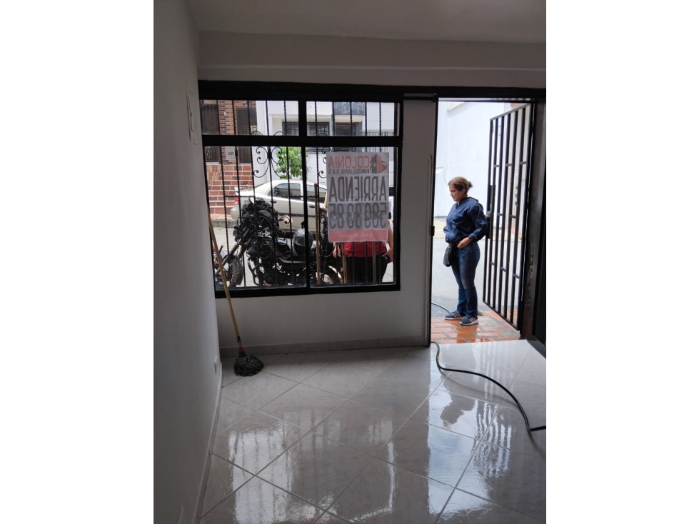 ARRIENDO DE HERMOSO APARTAESTUDIO LA AMERICA