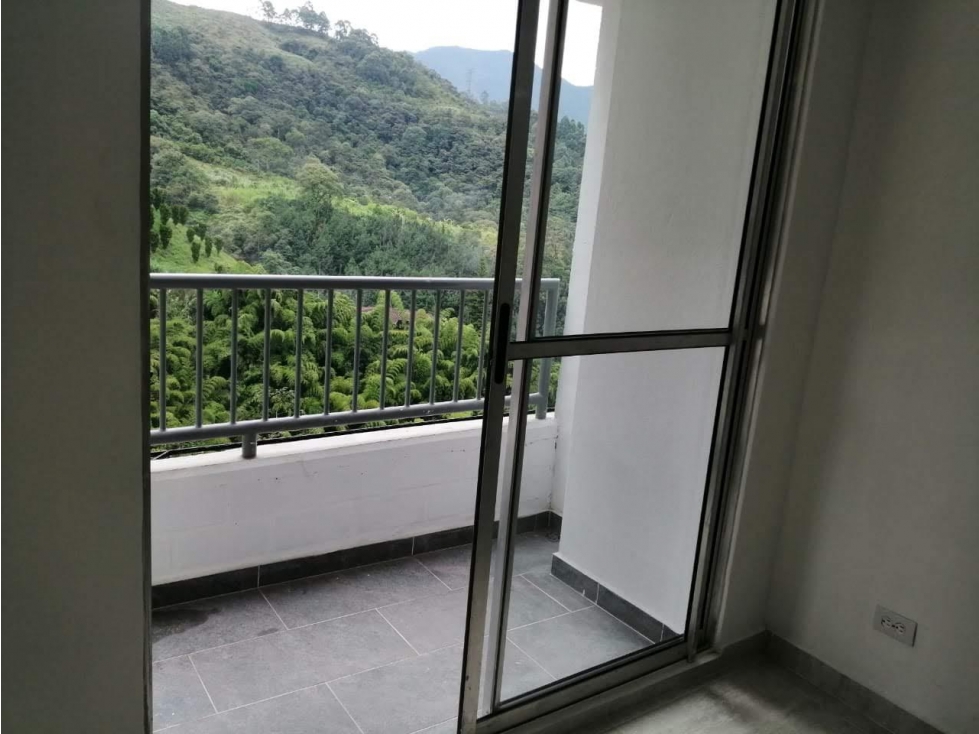 SE VENDE HERMOSO APTO EN SABANETA SECTOR LOMA DE SAN JOSE