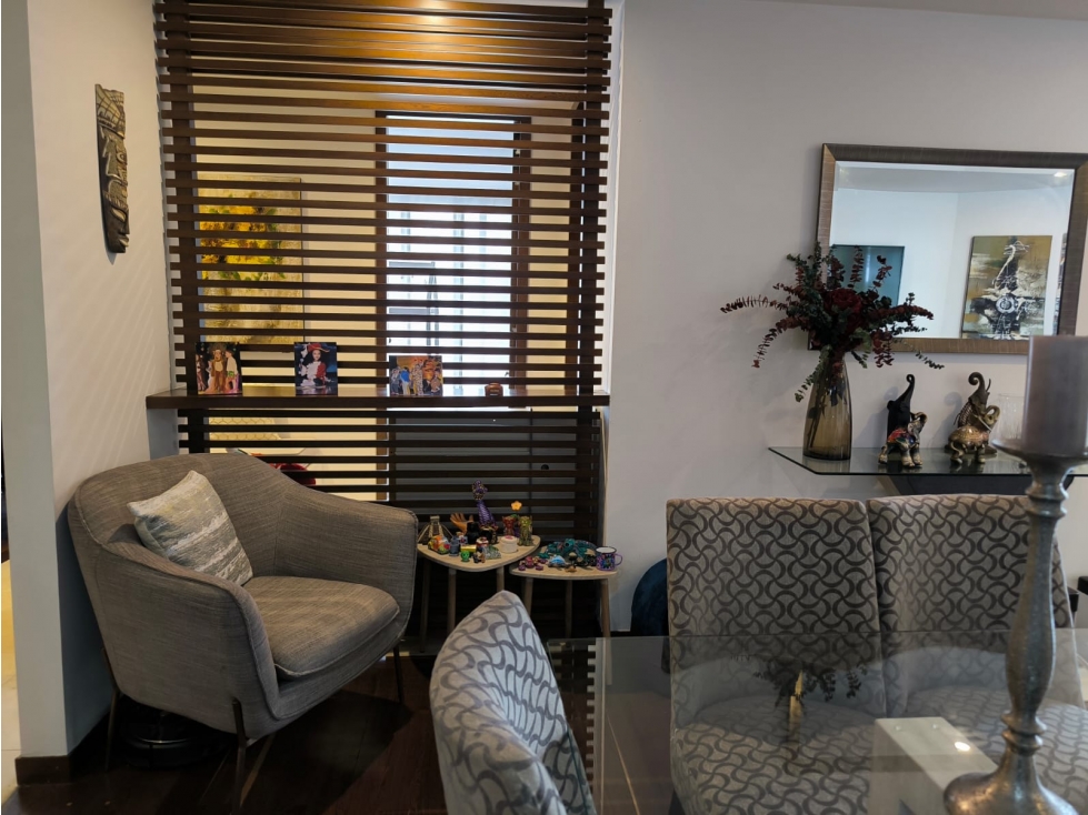 Apartamento con balcón y terraza para venta en Santa Bárbara — foto 2