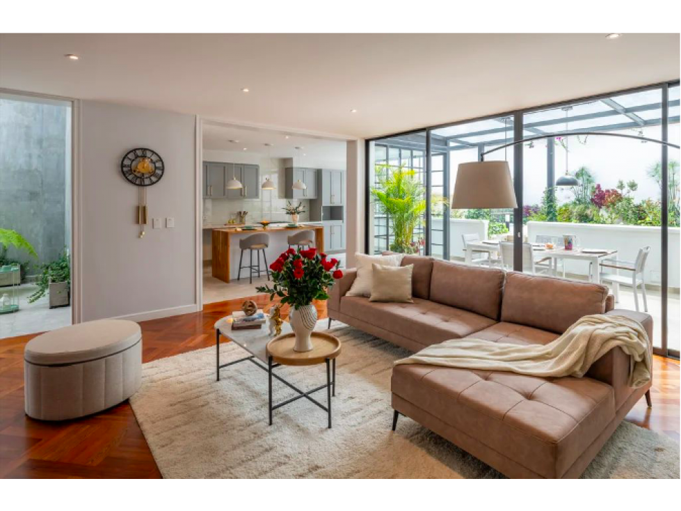 Espectacular casa remodelada para venta en Santa Bárbara Alta