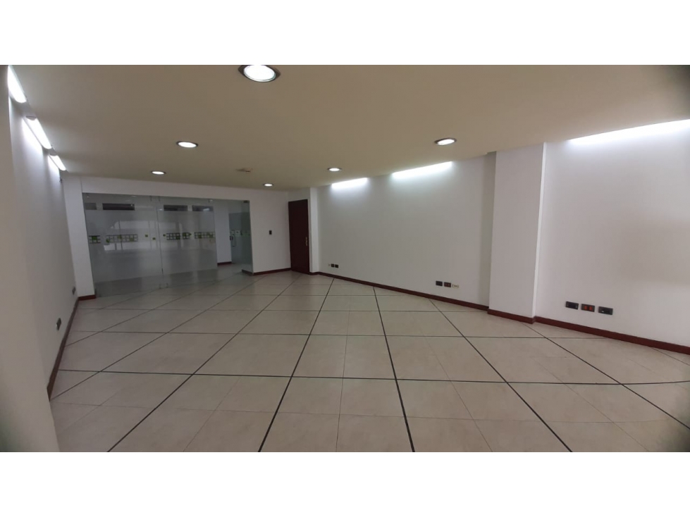 Oficina para arriendo en La Cabrera