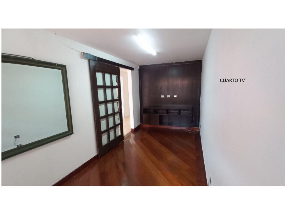 Casa Remodelada con terraza para Venta en Santa Paula — foto 4