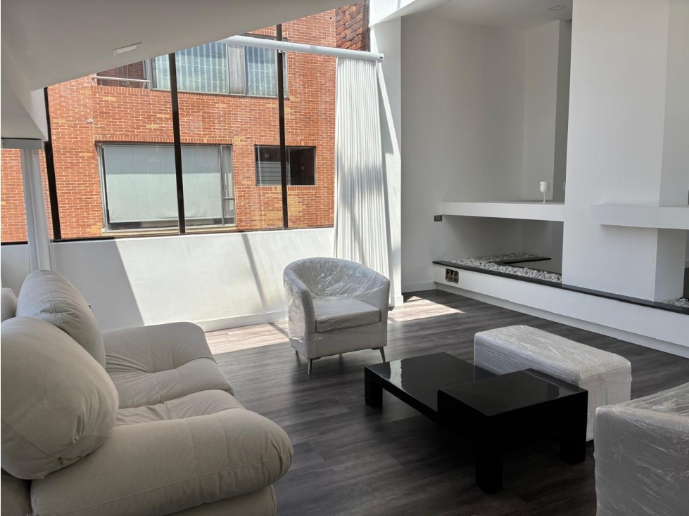 Penthouse remodelado para arriendo en La Carolina — foto 5