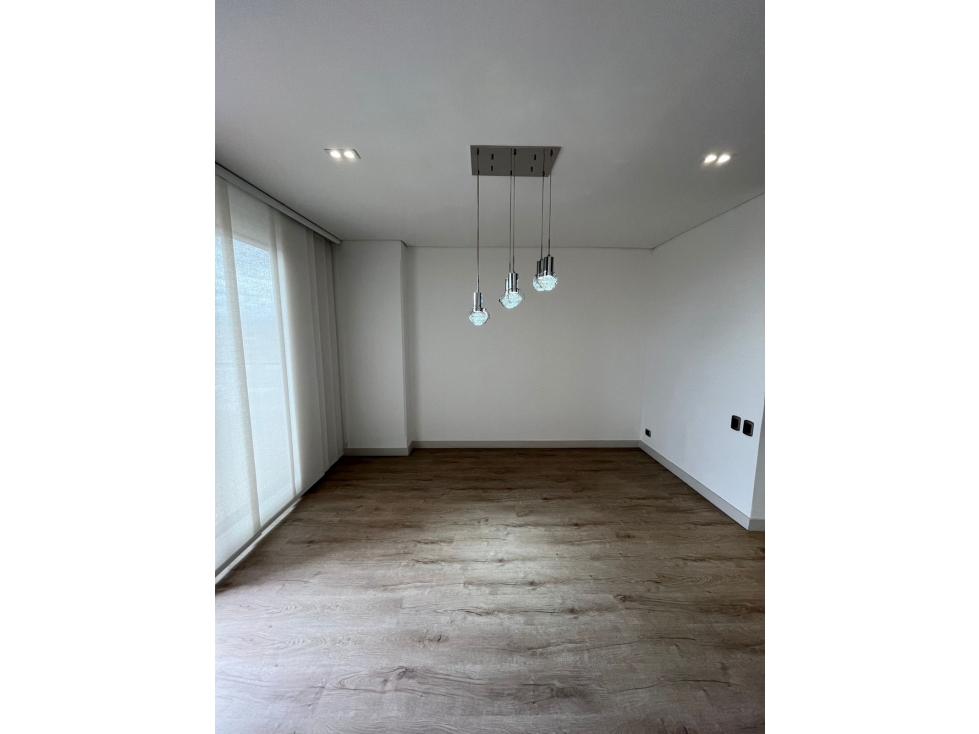 Apartamento dúplex con balcones para venta en La Calleja — foto 3