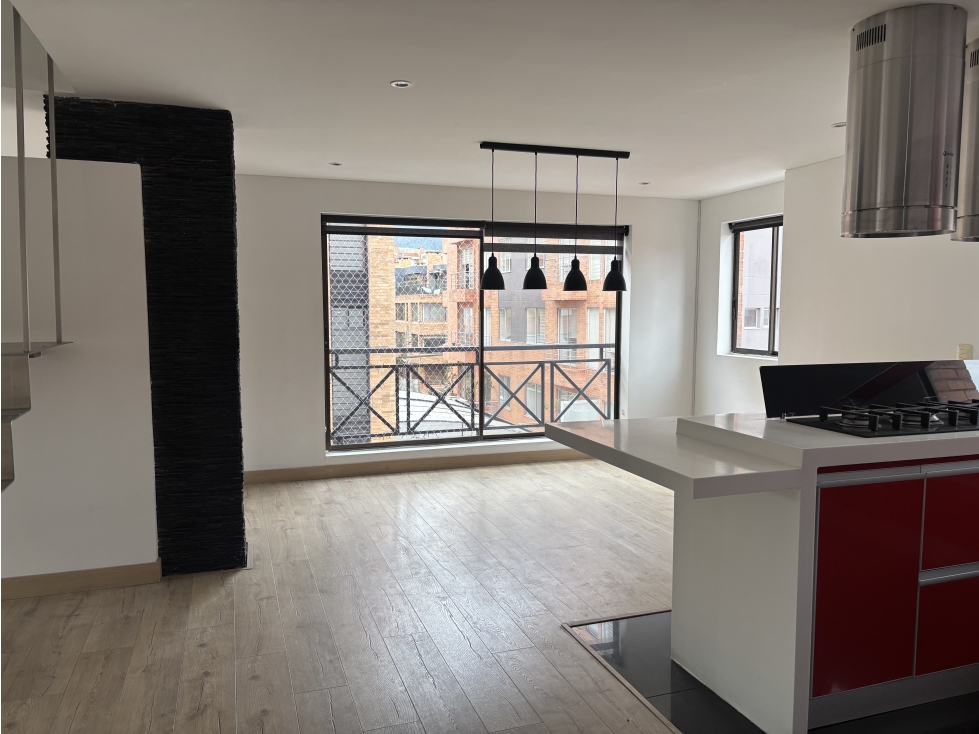 Apartamento remodelado con Terraza para Arriendo en Santa Bárbara — foto 6