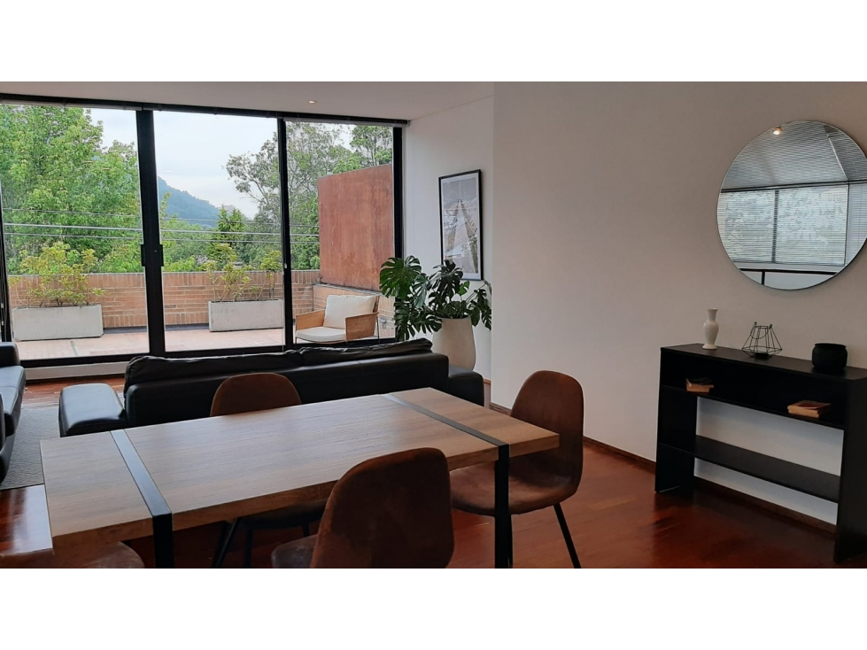 Apartamento dúplex con terrazas para arriendo en Santa Bárbara Alta — foto 4