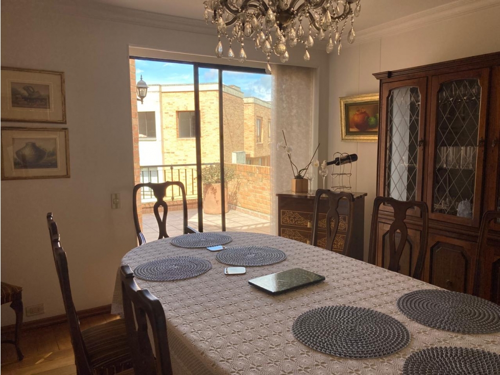 Amplia casa con terrazas para venta en Gratamira — foto 4