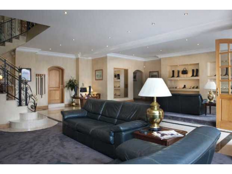 Casa / Local Comercial de Lujo en Arriendo — foto 5