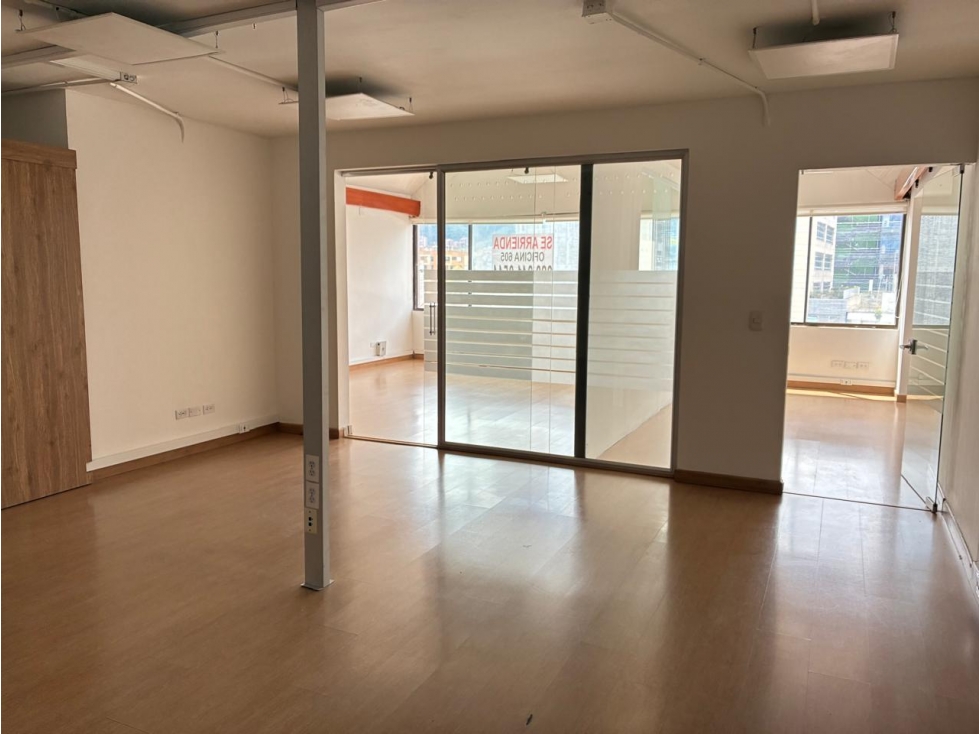 Oficina para arriendo en Santa Bibiana