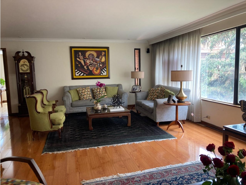 Iluminado apartamento con terrazas para venta en La Cabrera — foto 3