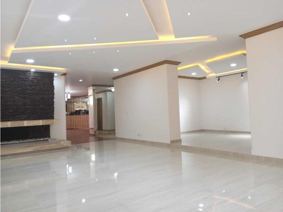 Apartamento con terraza para arriendo en el Nogal