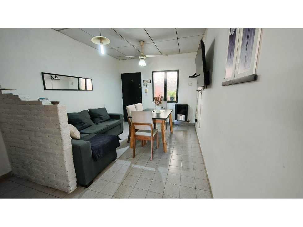 CASA 5 AMBIENTES - GARAGE - PATIO - JOSÉ CONTIN 637 - MADRYN — foto 3