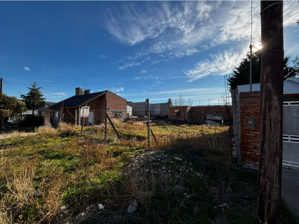 LOTE CON MEJORA - SOLANA - PUERTO MADRYN - 4