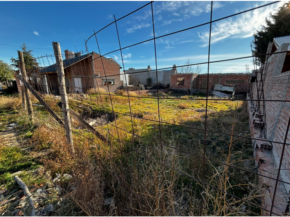 LOTE CON MEJORA - SOLANA - PUERTO MADRYN - 5