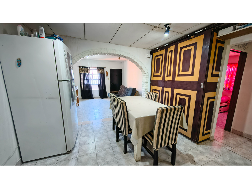 CASA 5 AMBIENTES + GARAGE/QUINCHO + PATIO - 51 VIVIENDAS - PTO MADRYN - 5