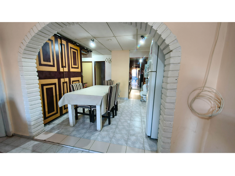 CASA 5 AMBIENTES + GARAGE/QUINCHO + PATIO - 51 VIVIENDAS - PTO MADRYN - 4