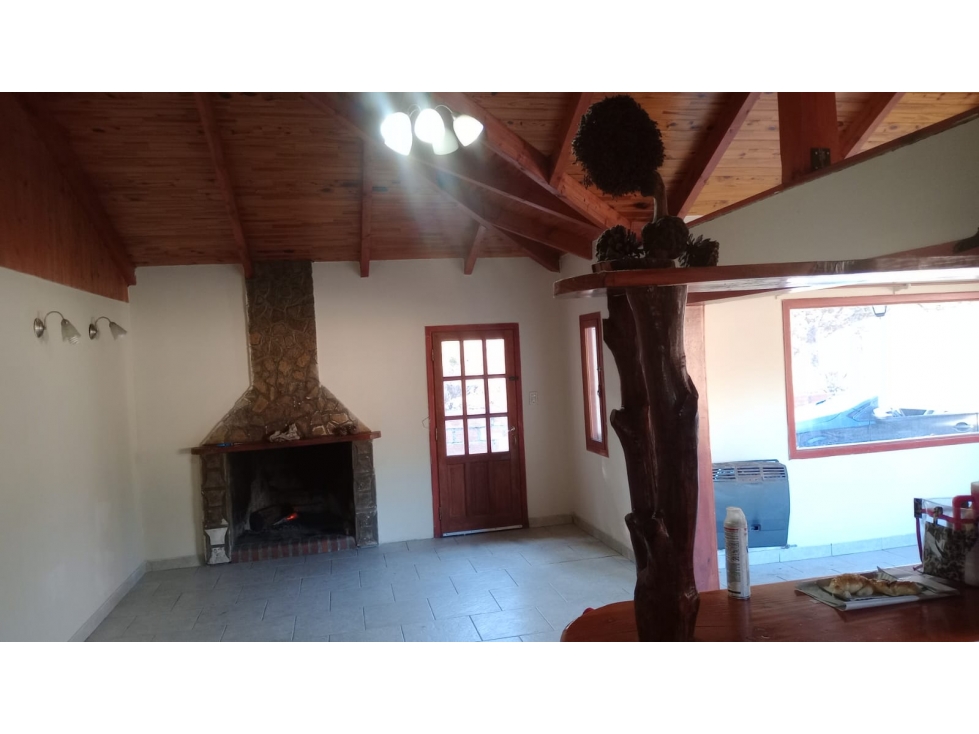 CASA - 5 AMBIENTES - EN EPUYÉN - CHUBUT - 6