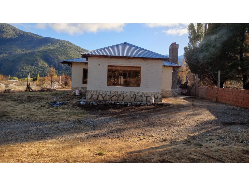 CASA - 5 AMBIENTES - EN EPUYÉN - CHUBUT - 2