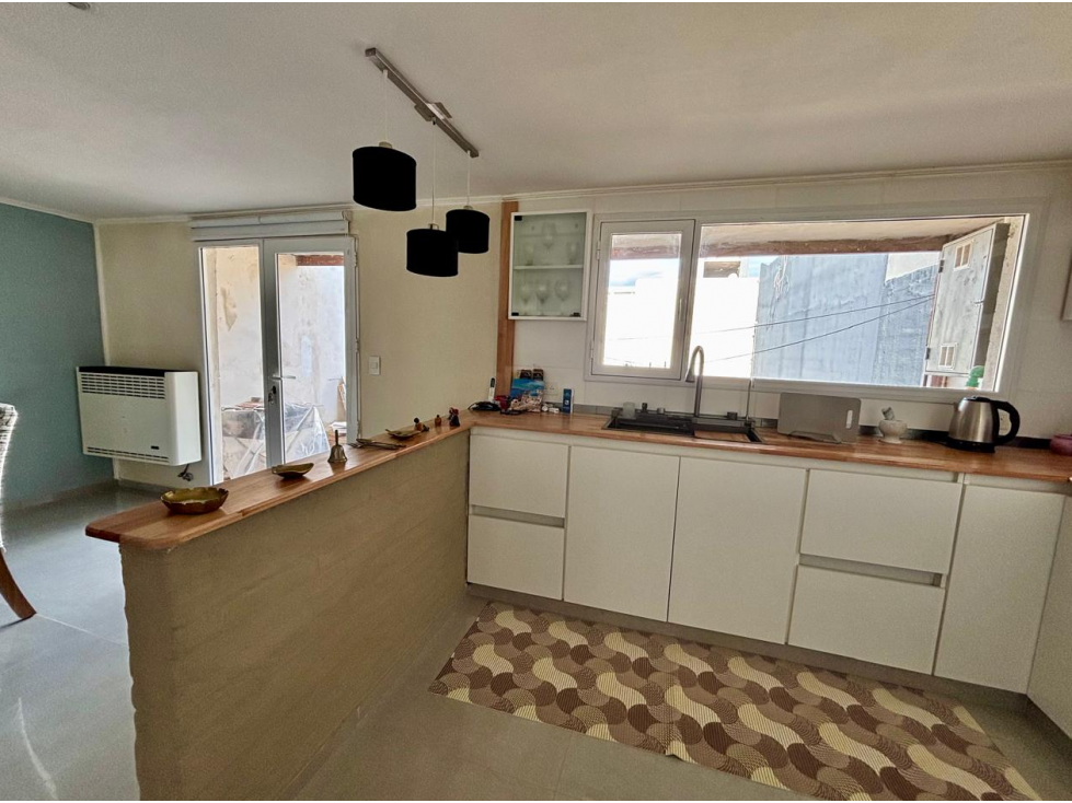 CASA 4 AMBIENTES - COCHERA - PATIO - B° ESTILO SOLANA - PTO MADRYN — foto 3