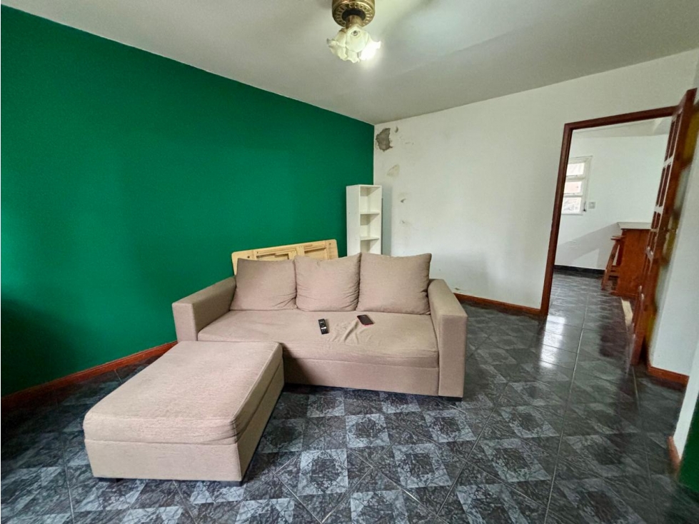 CASA 4 DORMITORIOS - PATIO - QUINCHO - TRELEW - 4